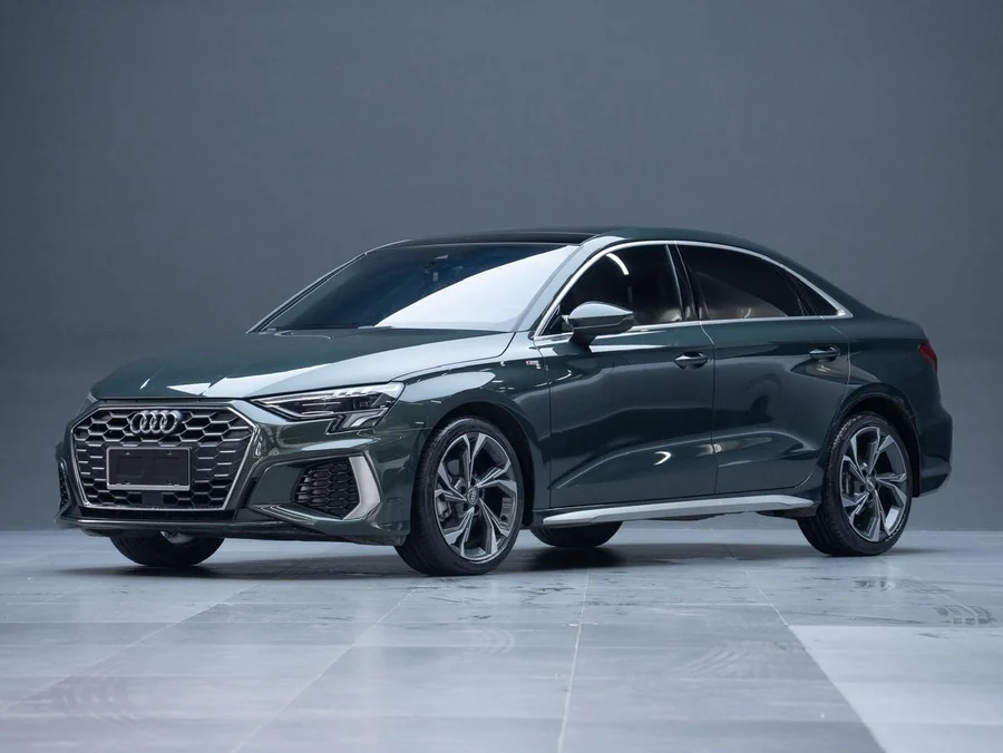 Audi A3L (Ауди А3Л) — фото 1