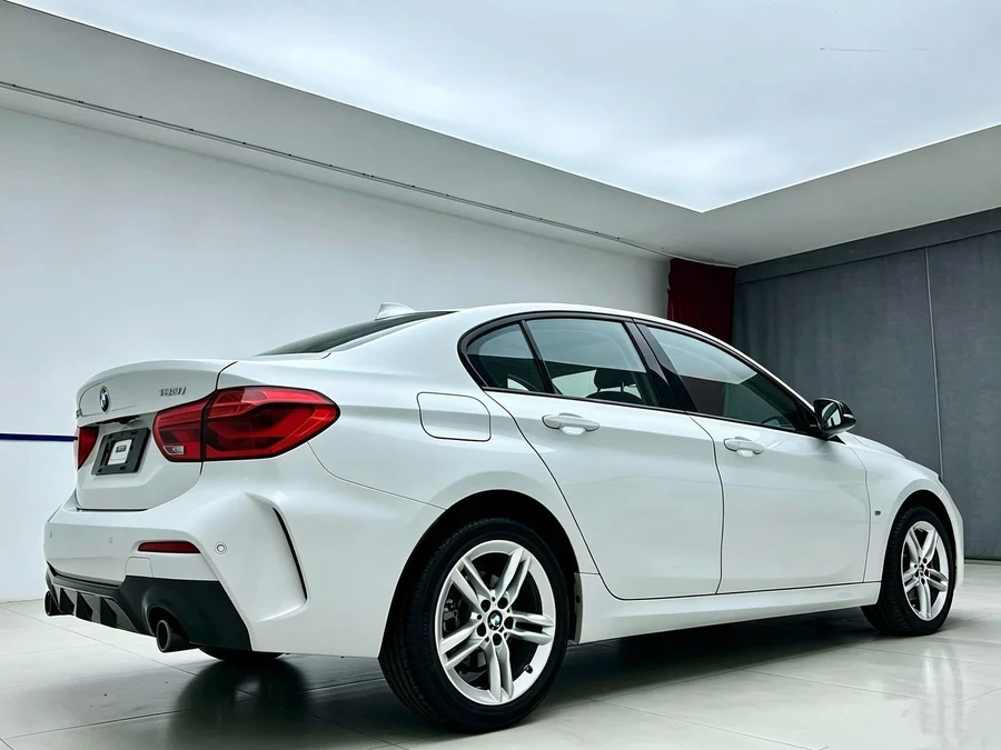BMW 1 Series (BMW 1 Series Sedan) — фото 2