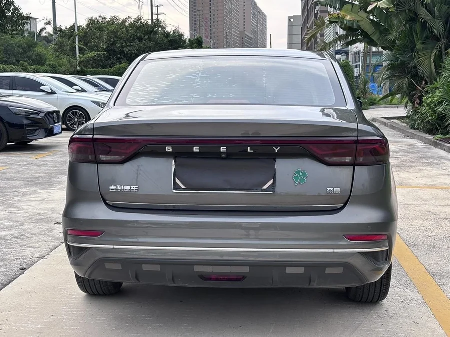 Geely Emgrand (Geely Emgrand новый) — фото 6