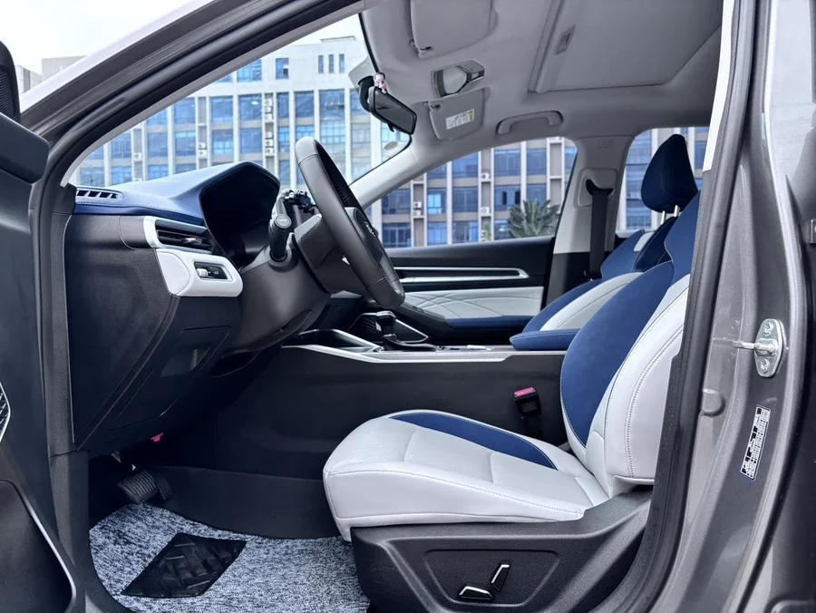 Geely Emgrand (Эмгранд Джили) — фото 10