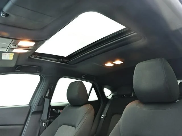 Mazda CX-4 (Мазда СХ-4) — фото 9