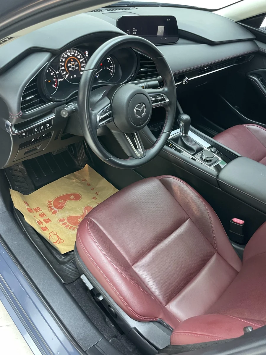 Mazda Mazda 3 (Мазда 3) — фото 8