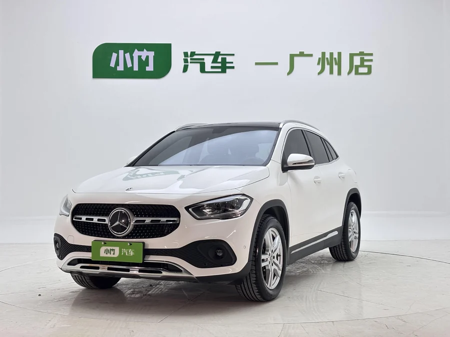 Mercedes-Benz GLA 180 (Мерседес GLA) — фото 1