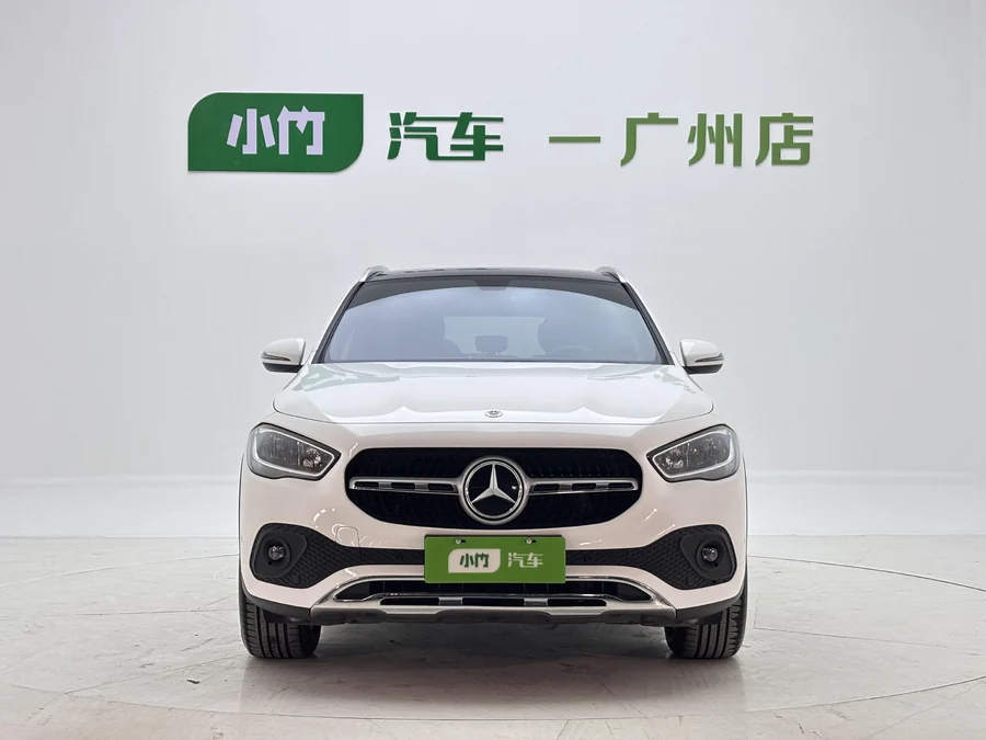 Mercedes-Benz GLA 180 (Мерседес ГЛА) — фото 2