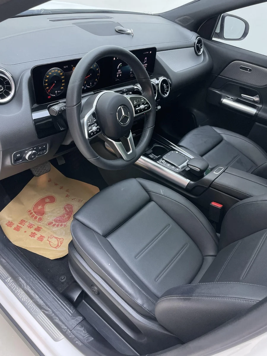 Mercedes-Benz GLA 180 (Мерседес ГЛА) — фото 9
