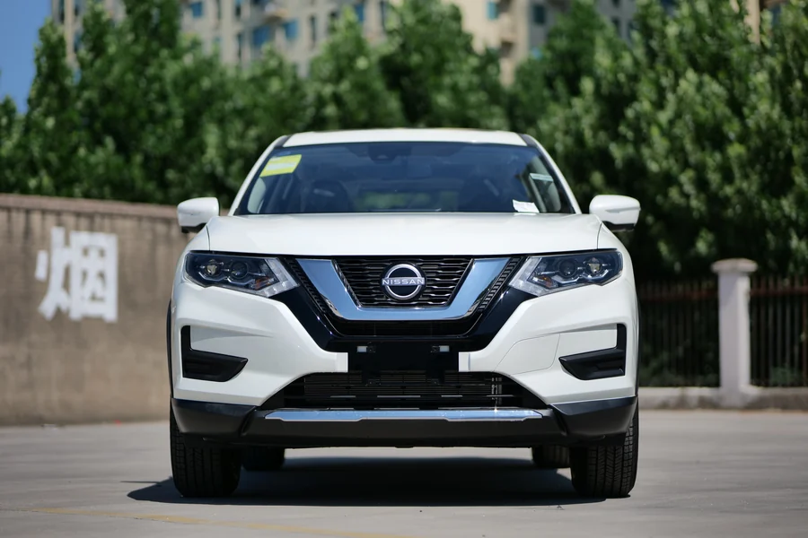 Nissan X-Trail (Ниссан Икс Трейл) — фото 1