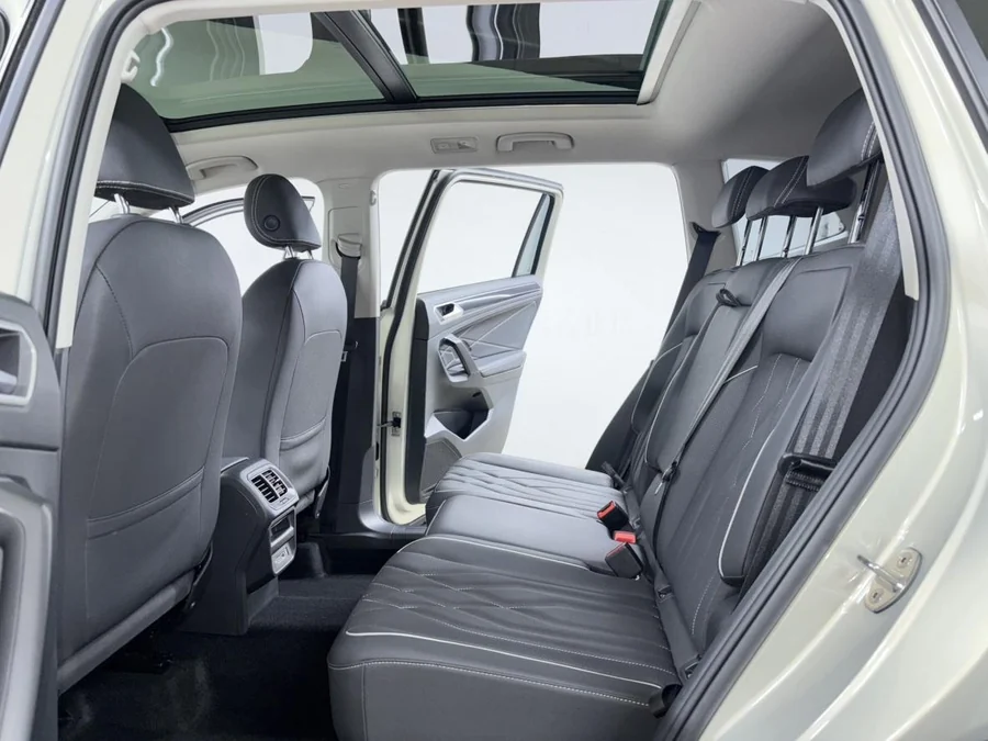 Volkswagen Tiguan L (Тигуан лонг) — фото 9